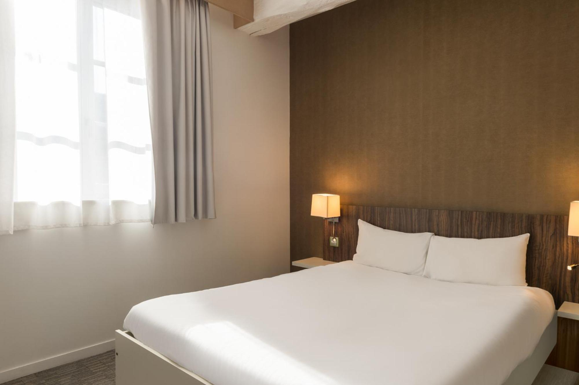 ดิ ออริจินัล ซิตี้ โฮเทล เลอ เกอร์ ดอร์ เซอด็อง ตะวันออก Hotel Douzy ภายนอก รูปภาพ